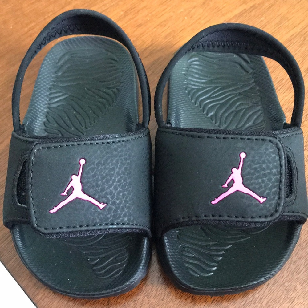 Nike jordon kids slippers